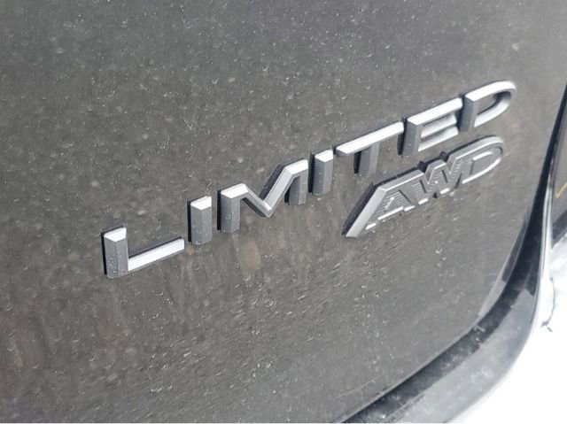 New 2026 Chrysler Pacifica Limited w/ Uconnect Theater Family Group image 7