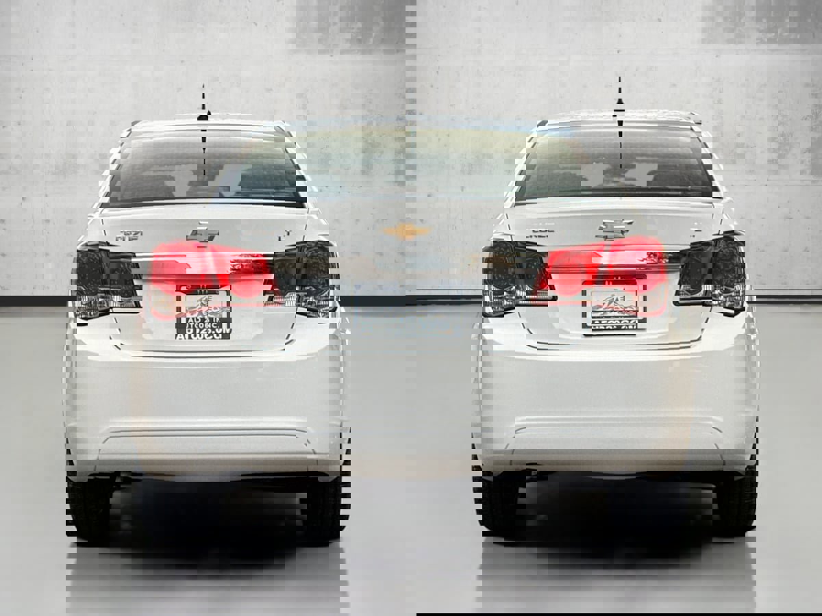 Used 2013 Chevrolet Cruze LT image 6