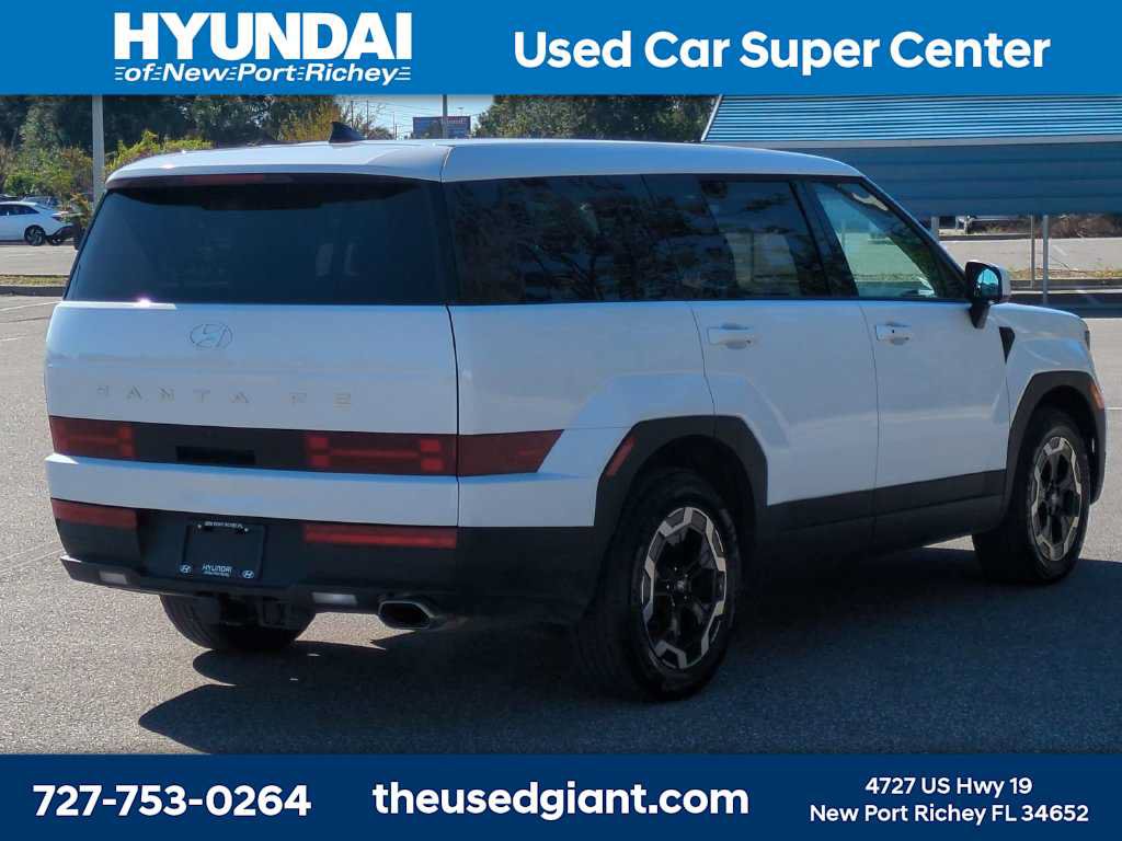 Used 2026 Hyundai Santa Fe SE FWD image 5