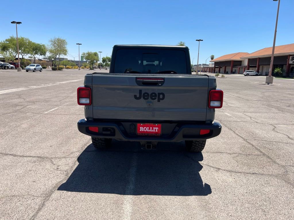 Used 2023 Jeep Gladiator Sport image 7