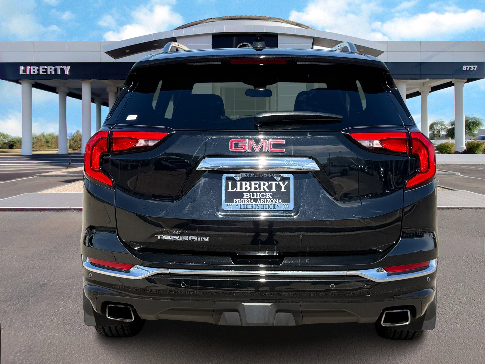 Used 2019 GMC Terrain Denali w/ Advanced Safety Package image 5