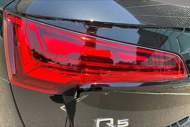 Certified 2023 Audi Q5 e Premium Plus w/ Premium Plus Package AWD/4WD image 23