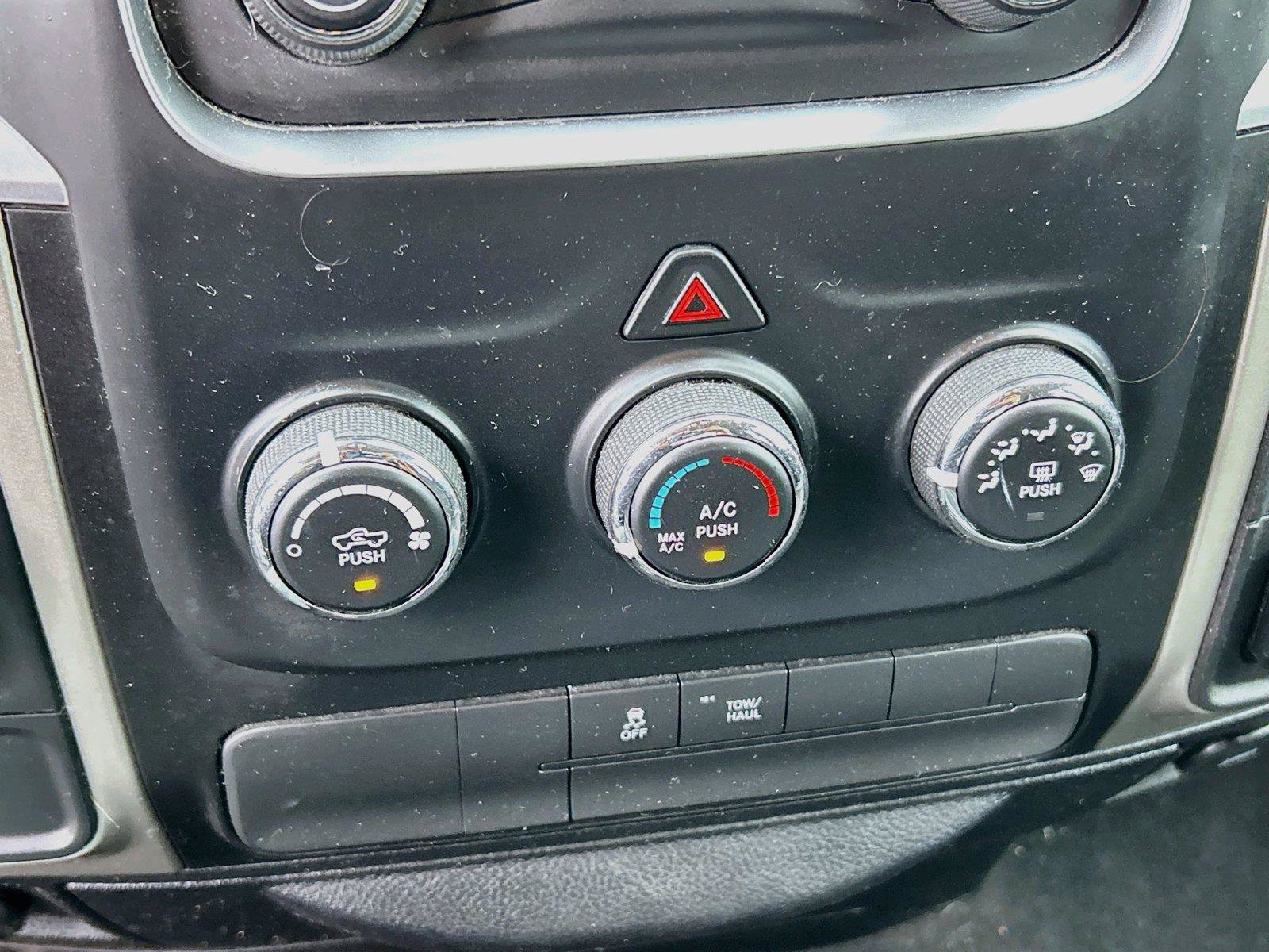 Used 2016 RAM 1500 Big Horn RWD image 30