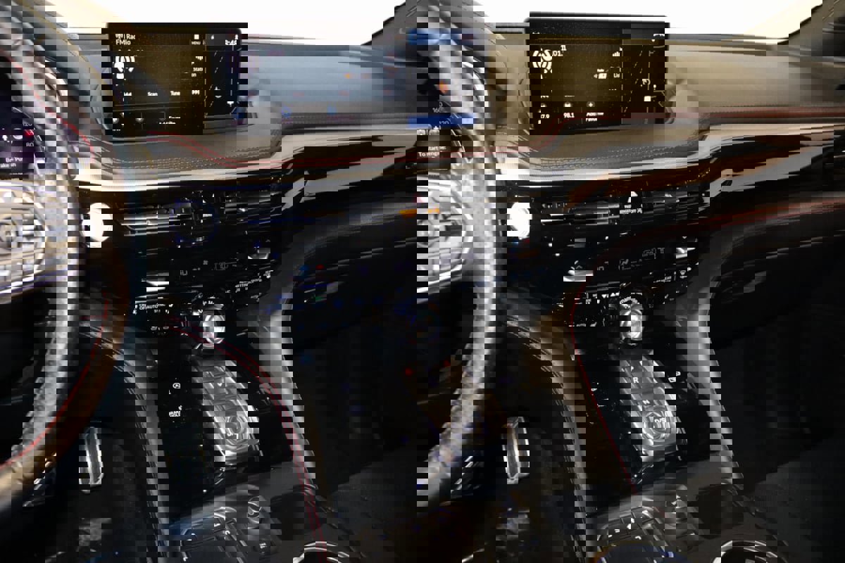 Used 2023 Acura MDX A-Spec image 47