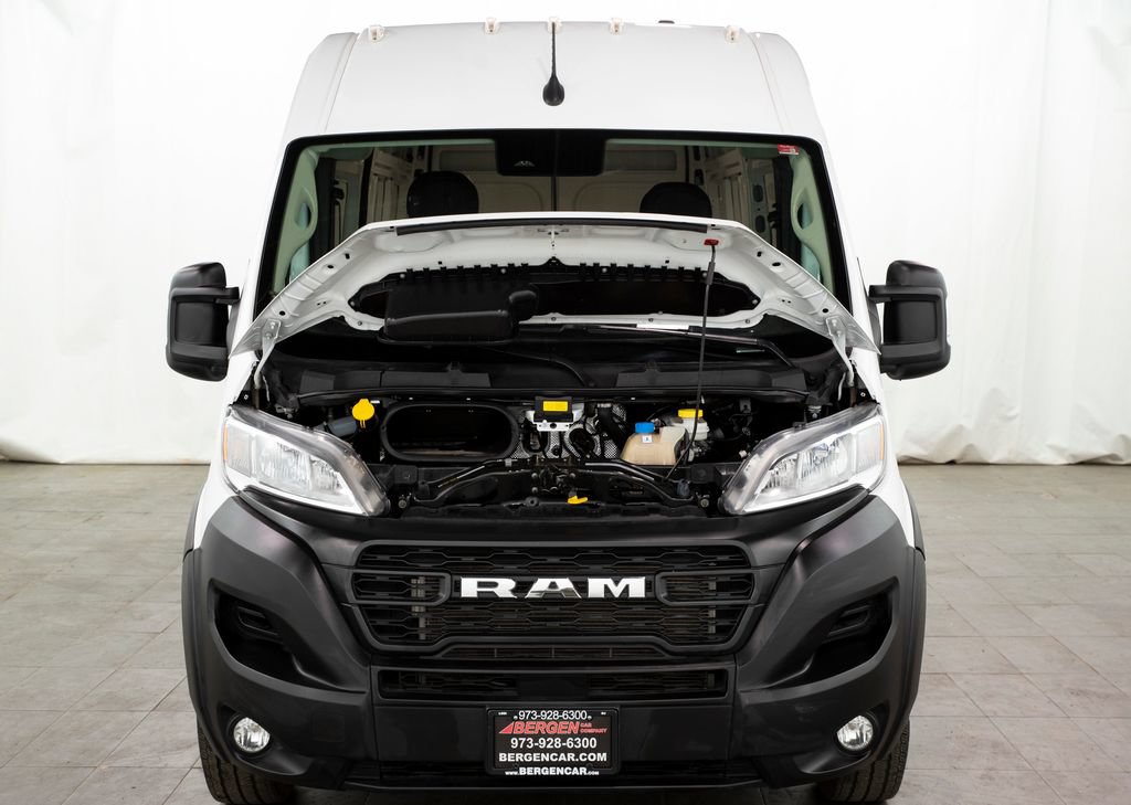 Used 2025 RAM ProMaster 2500 w/ Convenience Group FWD image 3