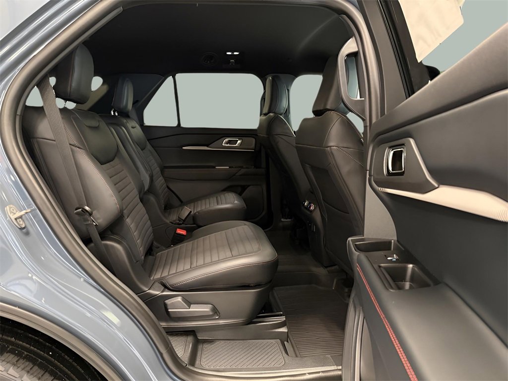 New 2026 Ford Explorer ST-Line image 26