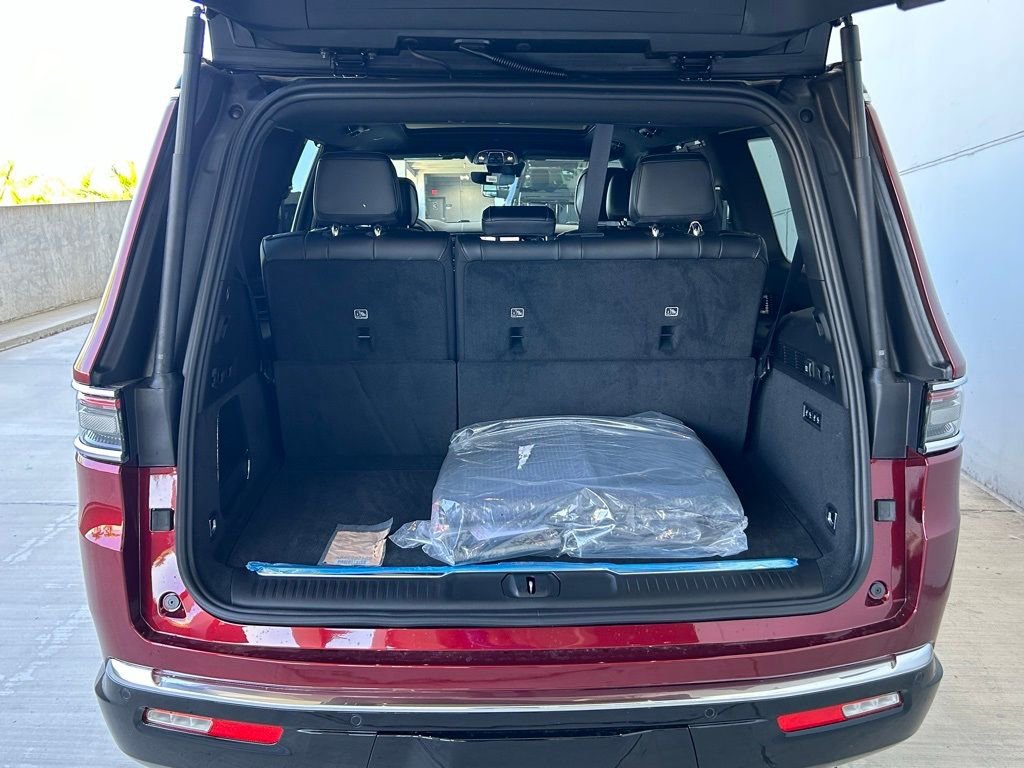 Used 2024 Jeep Grand Wagoneer Series I image 35