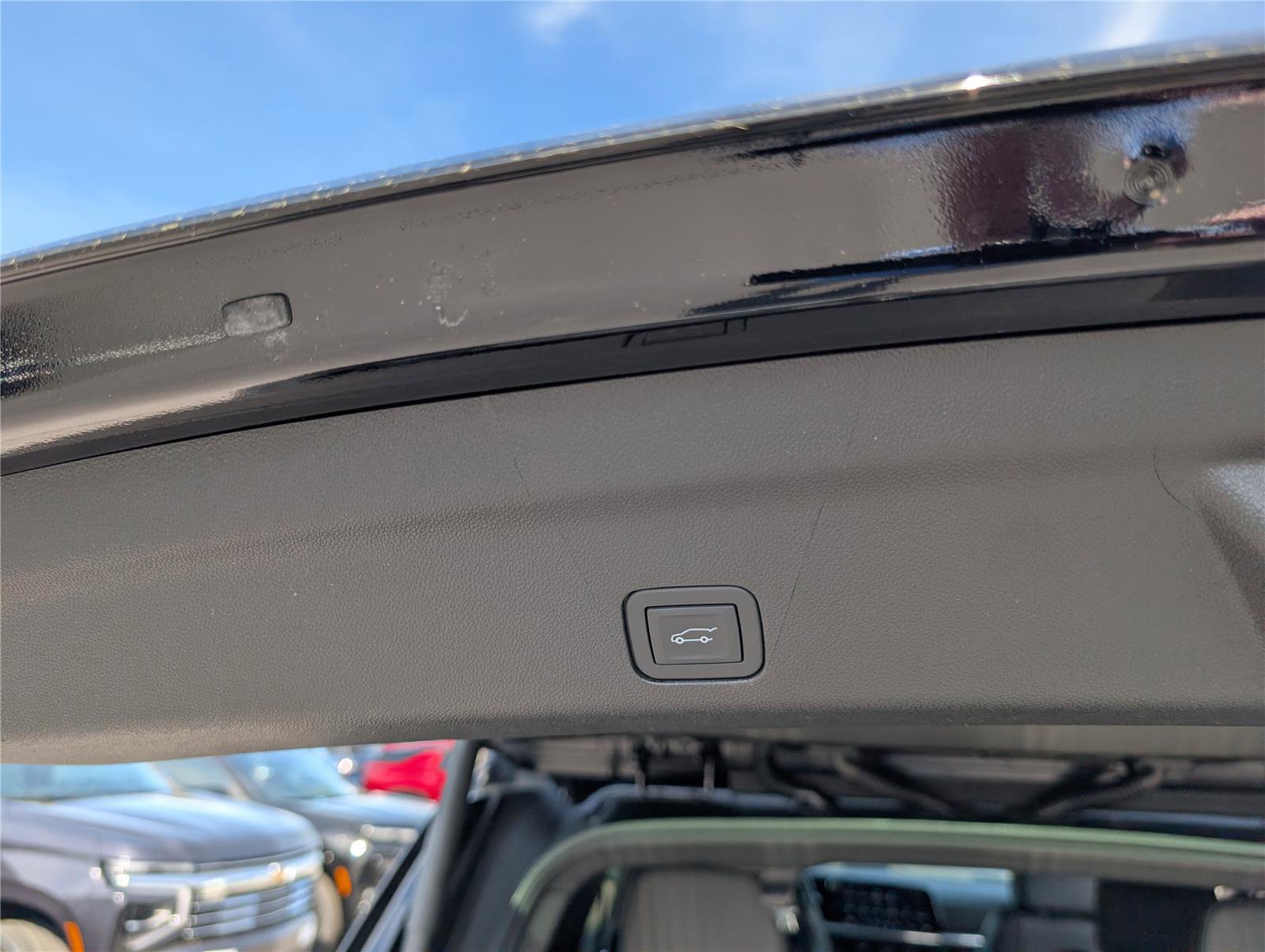 New 2026 Chevrolet Tahoe High Country w/ Sun And Tow Package image 9