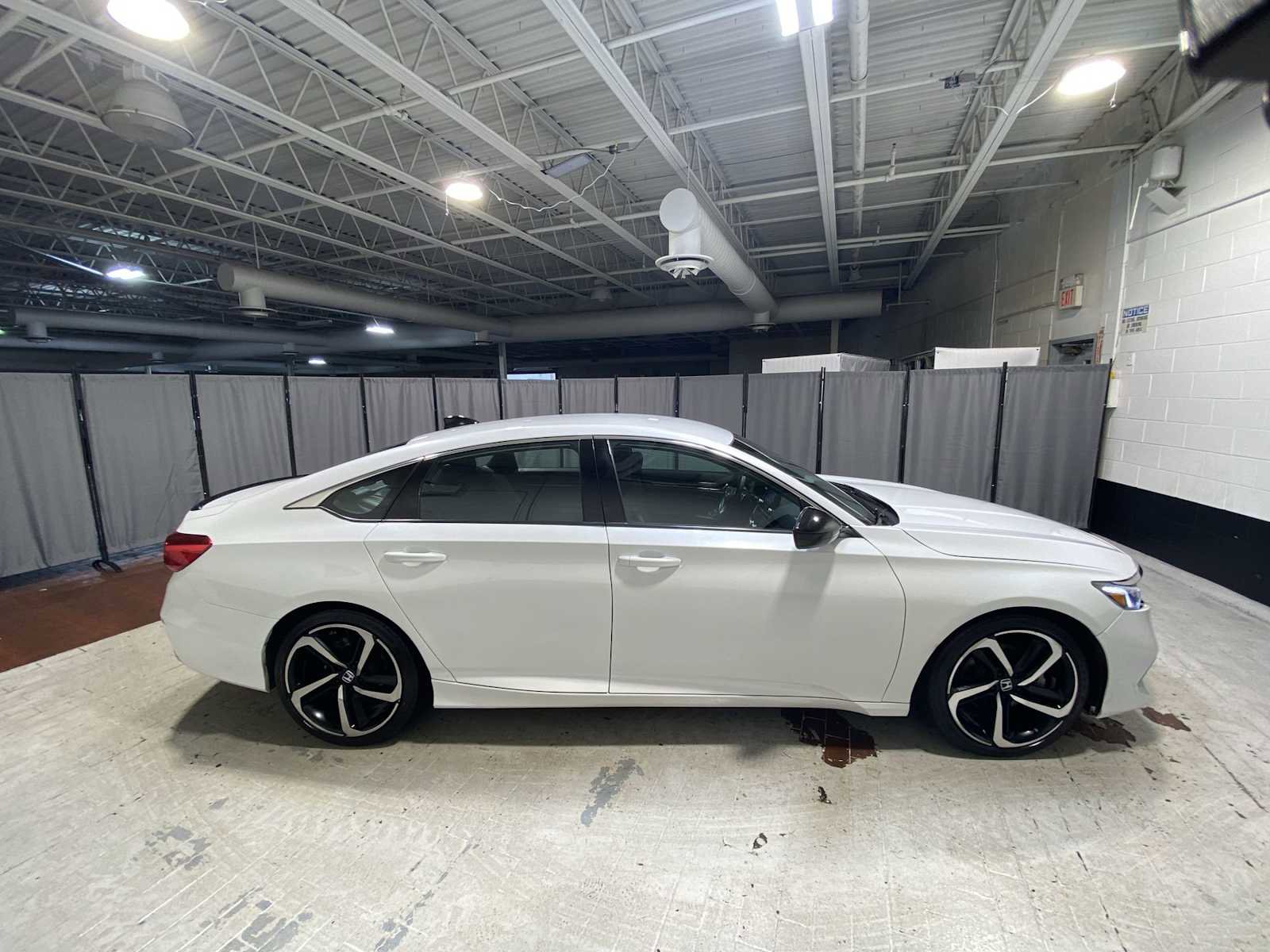 Used 2022 Honda Accord Sport image 26
