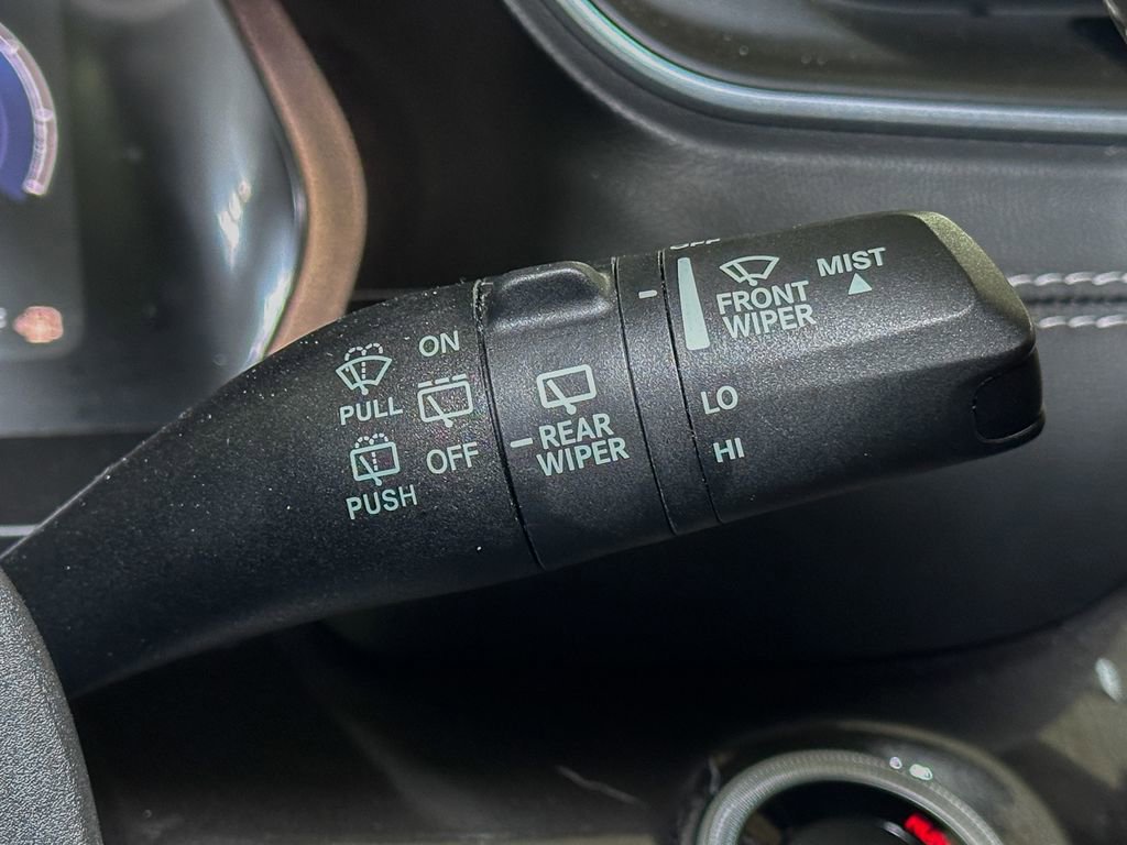 Certified 2023 Jeep Grand Cherokee Altitude image 36