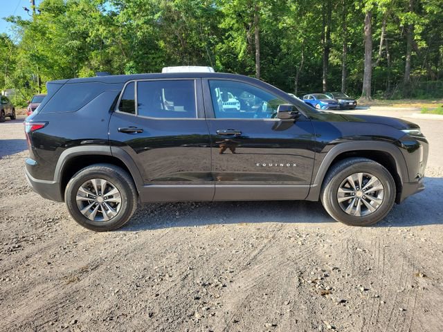 Used 2026 Chevrolet Equinox LT w/ Convenience Package II FWD image 4