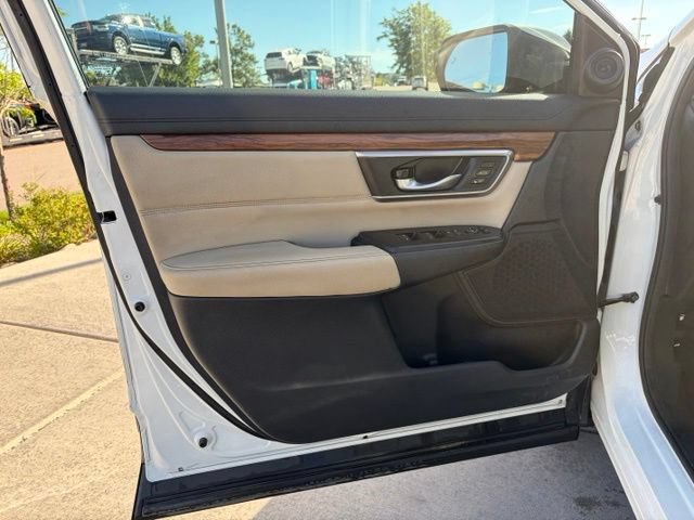 Used 2020 Honda CR-V Touring image 11