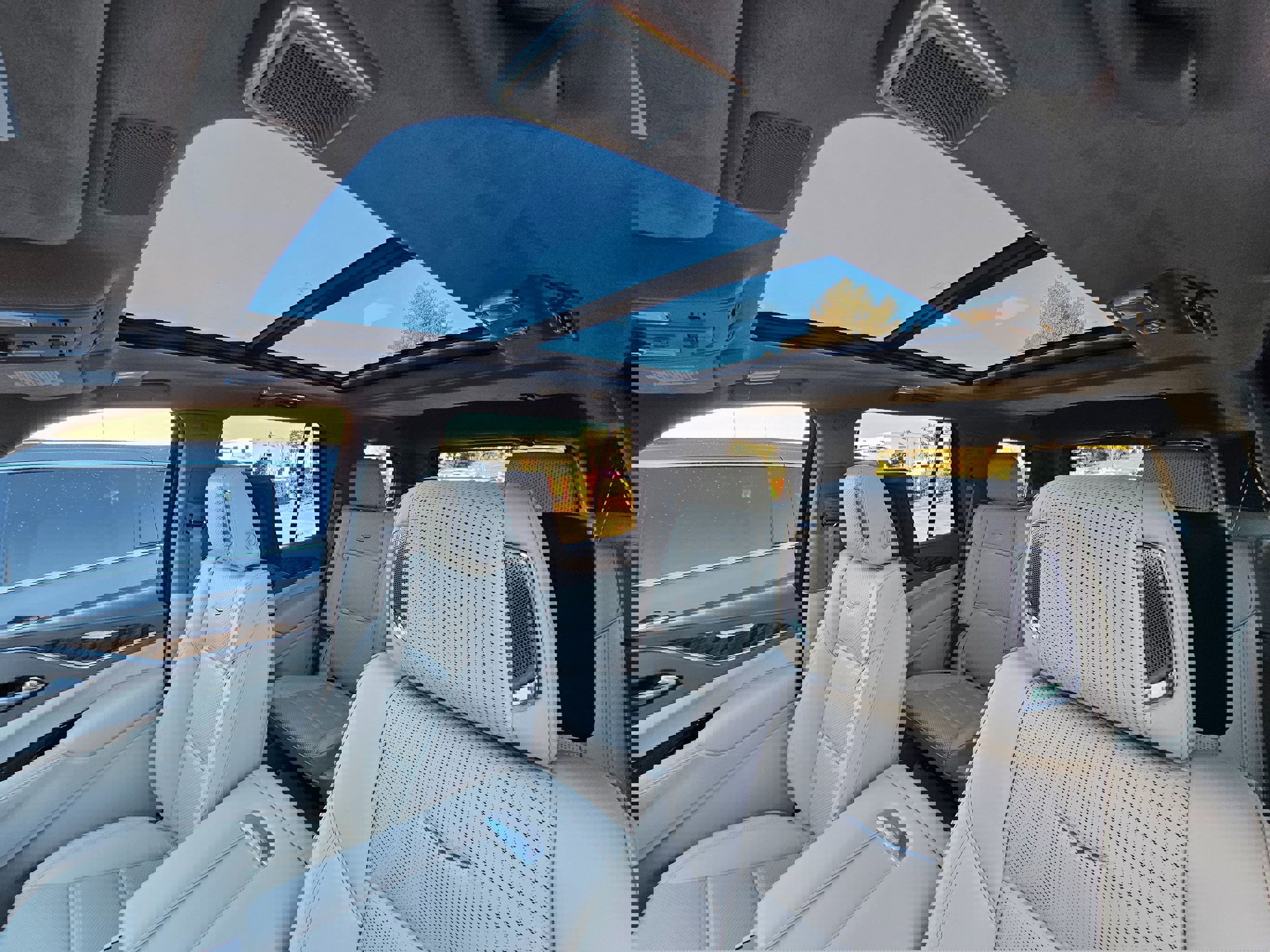 Used 2024 Cadillac Escalade Sport Platinum w/ Heavy-Duty Trailer Package image 64