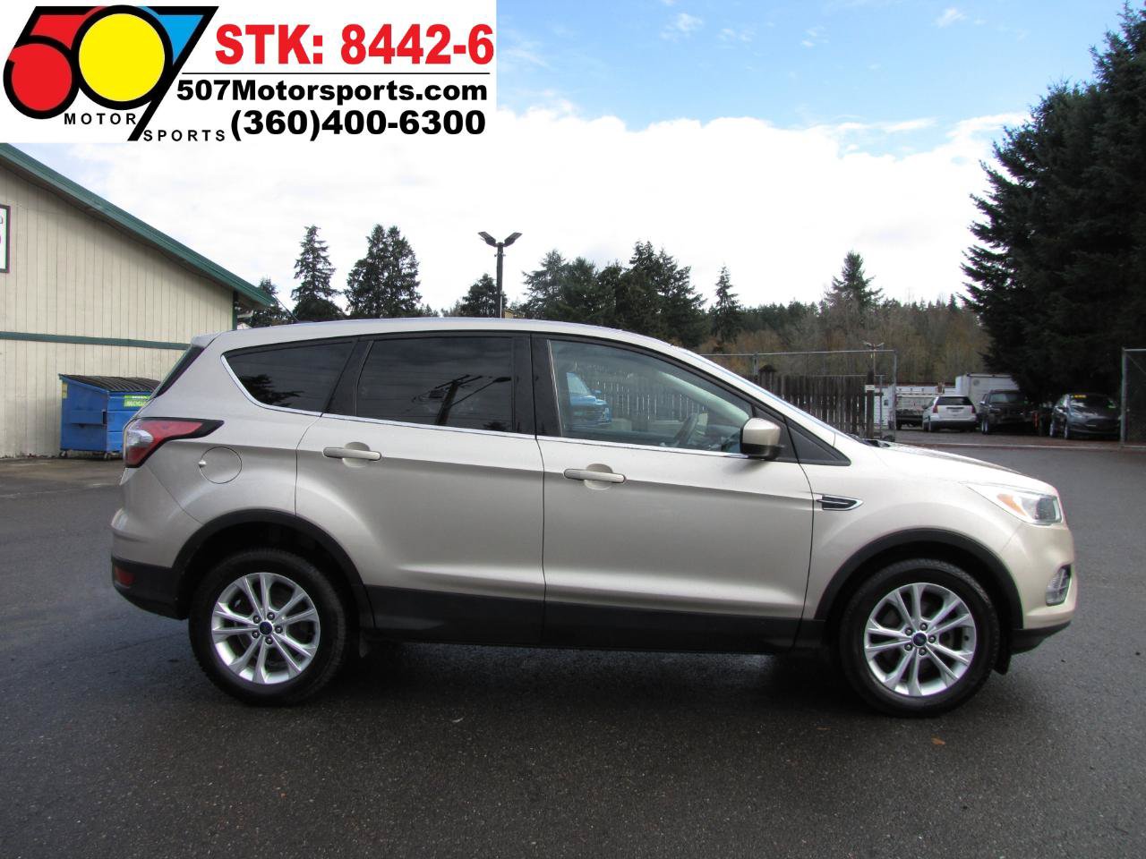 Used 2017 Ford Escape SE FWD image 9