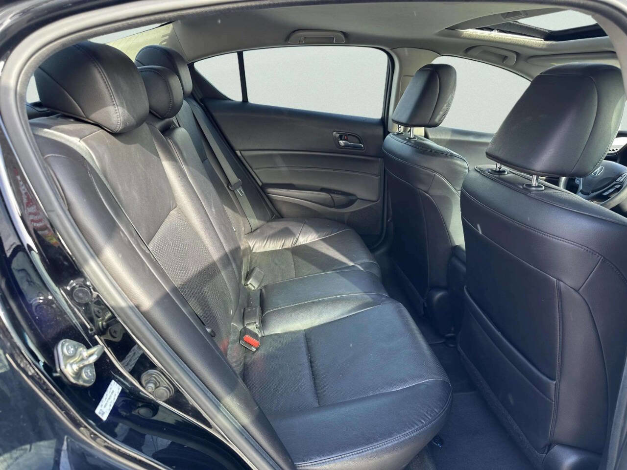 Used 2014 Acura ILX w/ Technology Package image 18