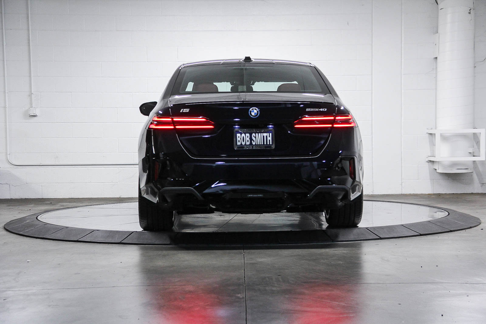 New 2026 BMW i5 eDrive40 w/ M Sport Package image 5