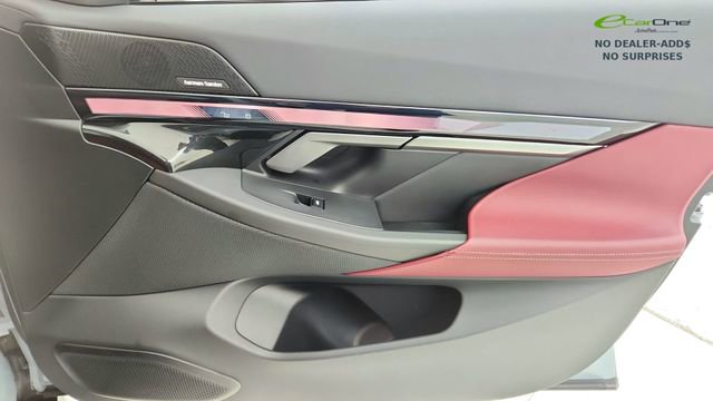 Used 2025 BMW i5 xDrive40 w/ M Sport Package image 23