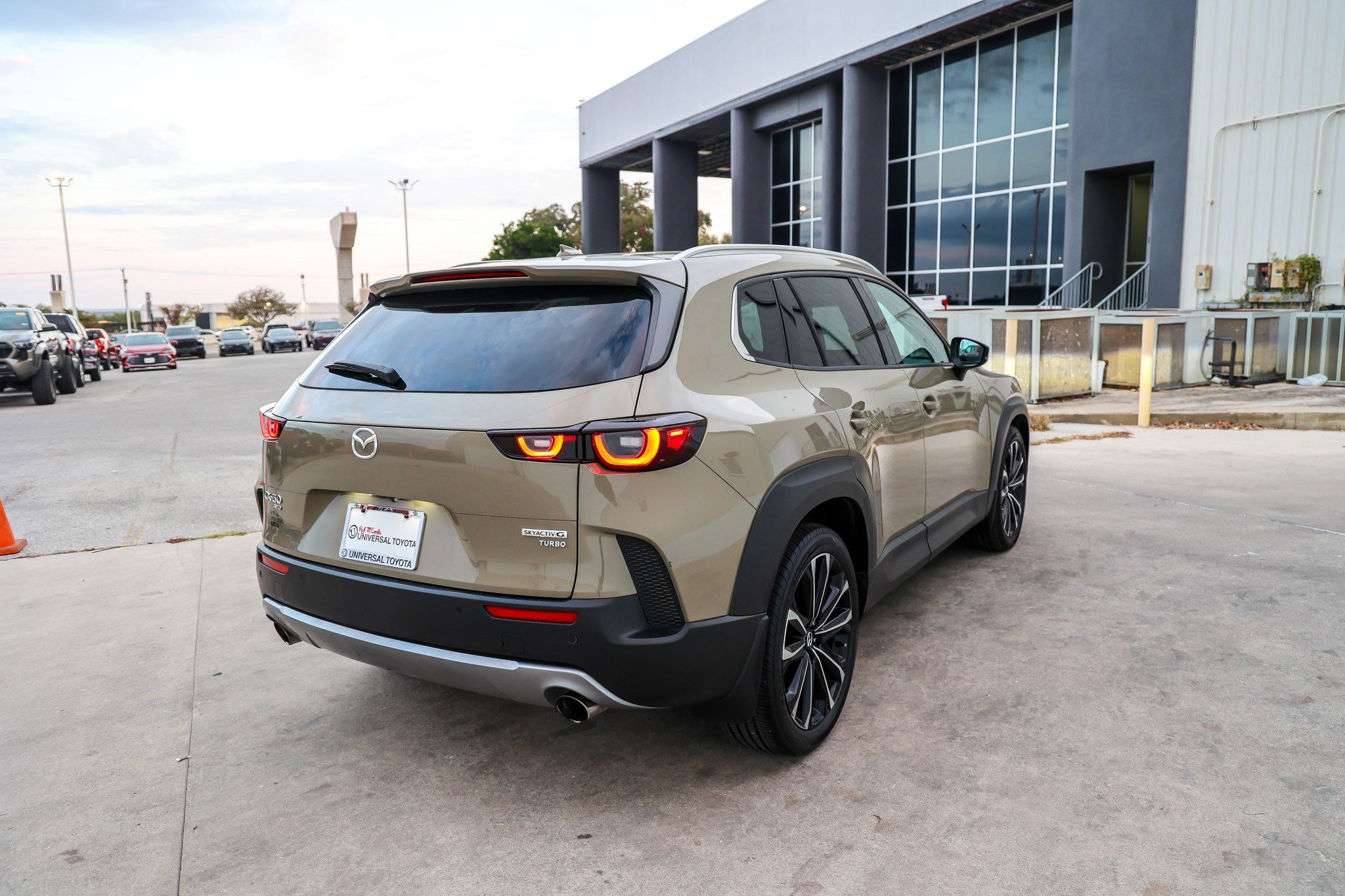 Used 2023 MAZDA CX-50 2.5 Turbo w/ Cargo Package image 7