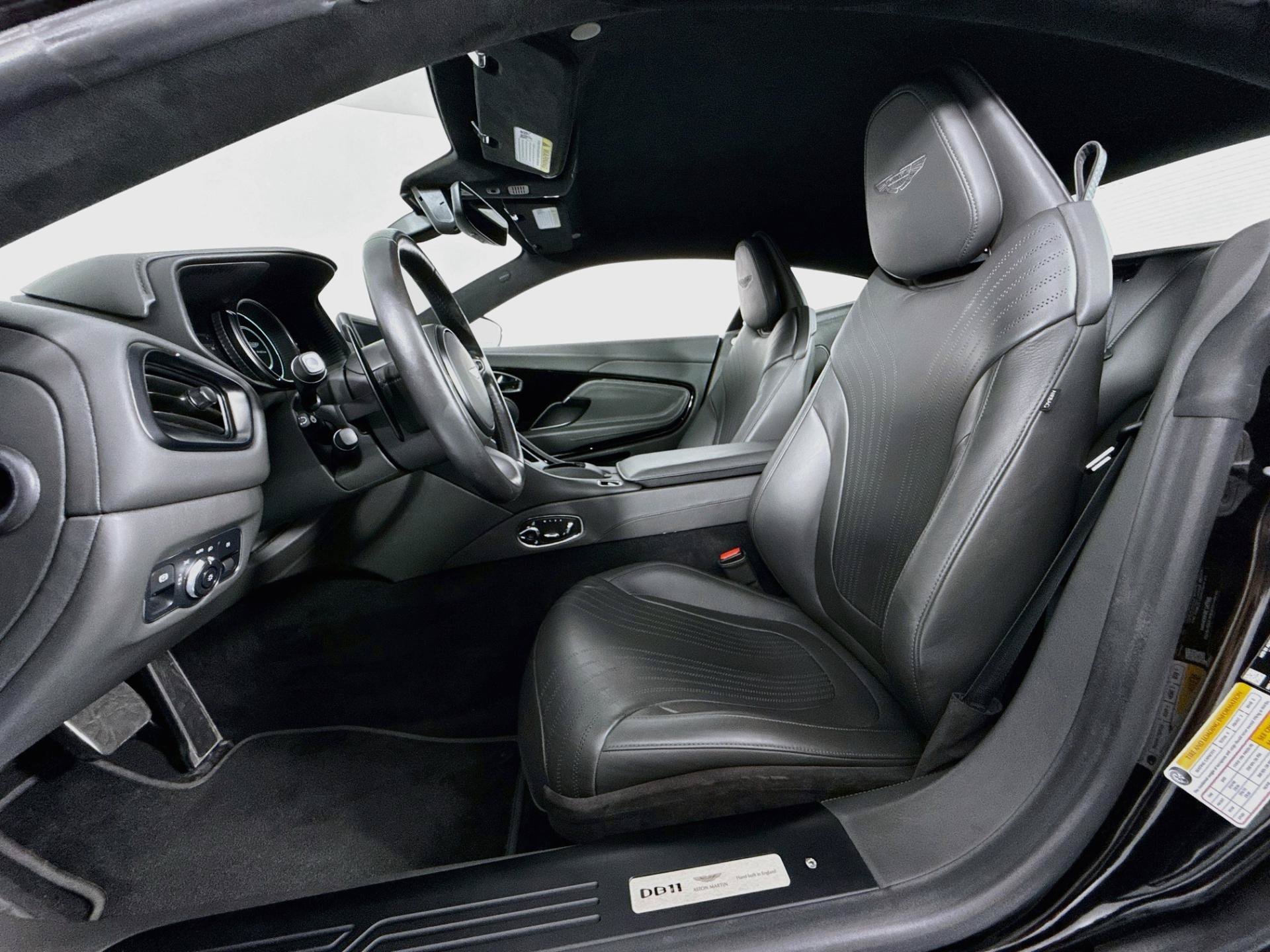 Used 2020 Aston Martin DB11 Coupe RWD image 11