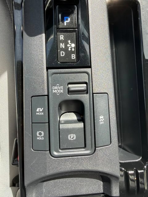Certified 2023 Toyota Prius LE FWD image 26