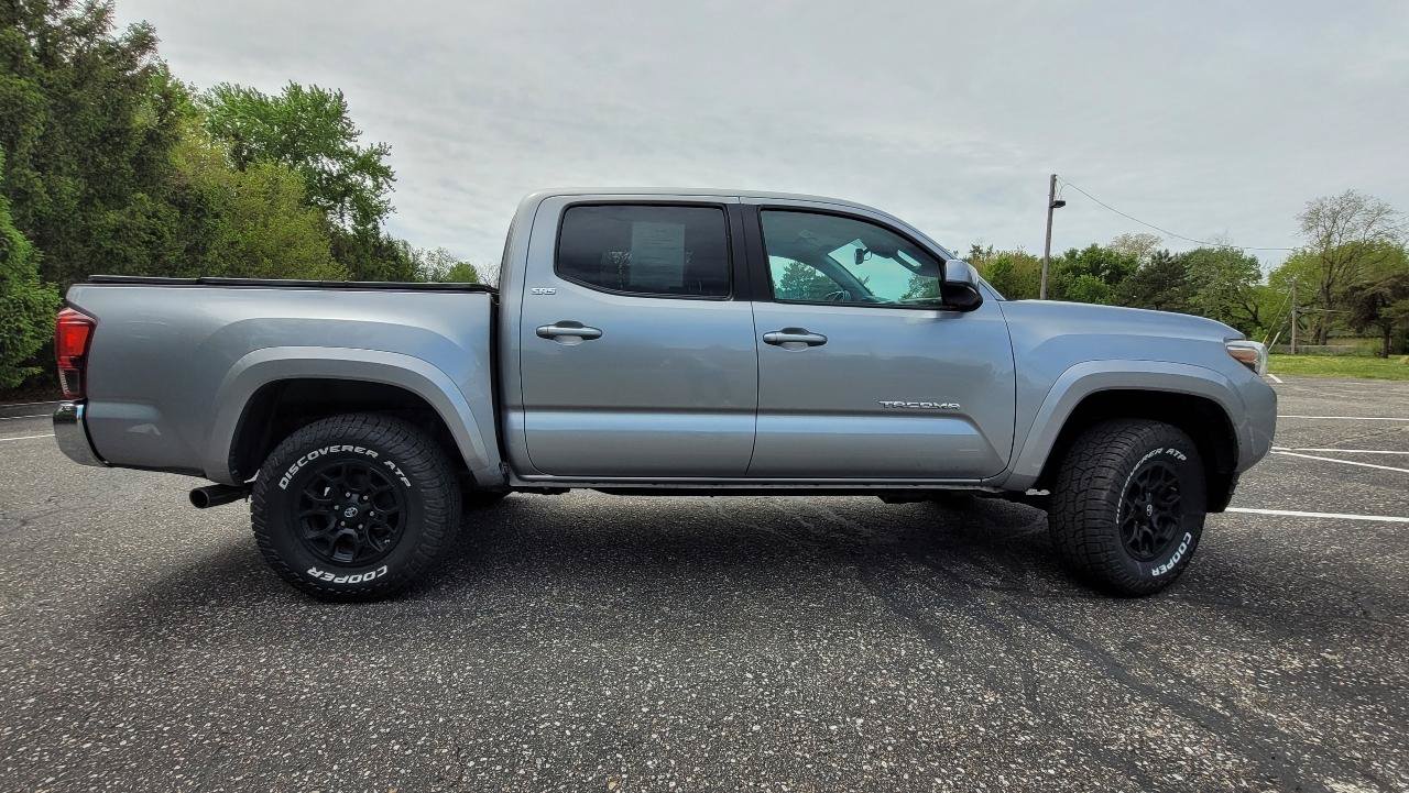 Used 2020 Toyota Tacoma SR5 AWD/4WD image 6
