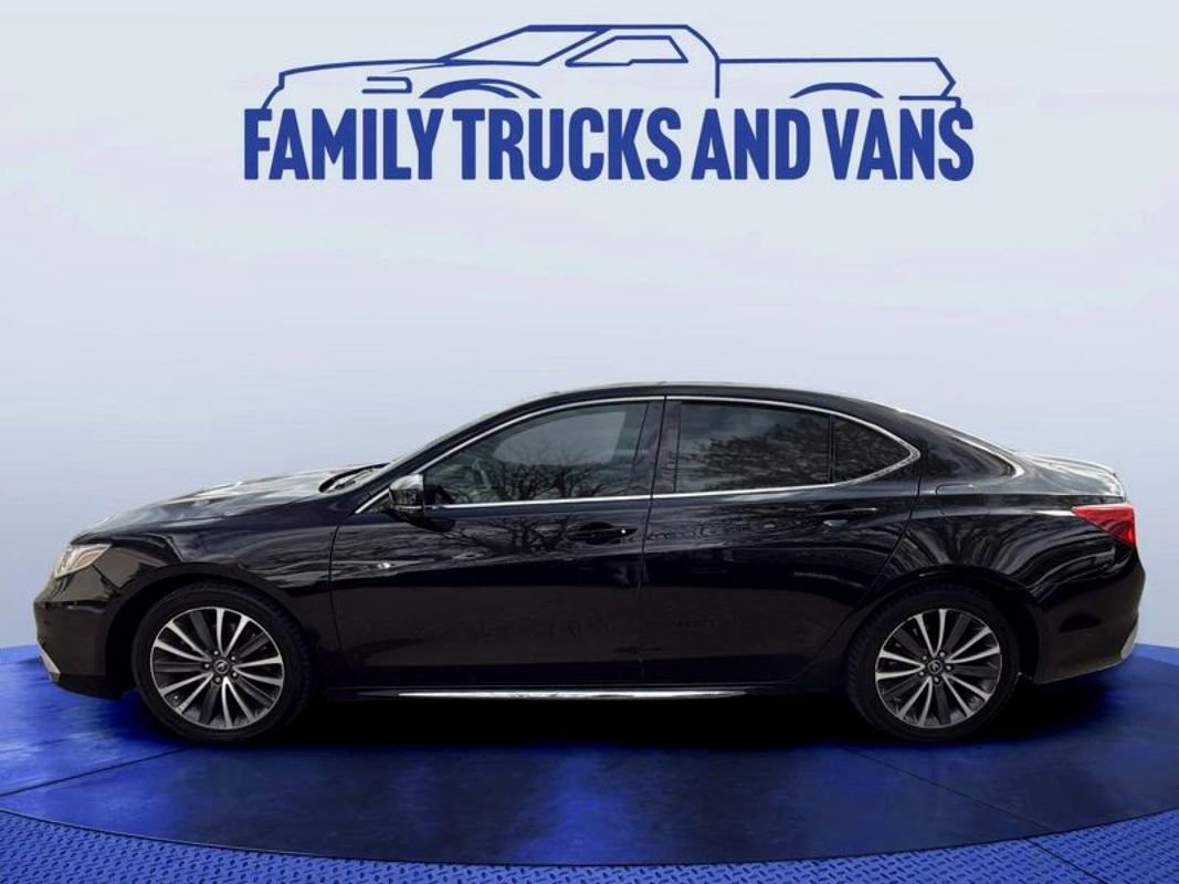 Used 2018 Acura TLX V6 SH-AWD w/ Advance Package image 2