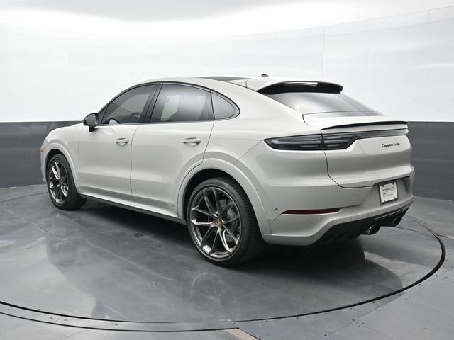 Certified 2023 Porsche Cayenne Turbo AWD/4WD image 3