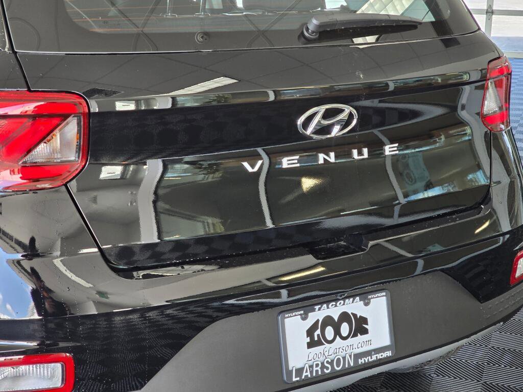 New 2026 Hyundai Venue SEL FWD image 12