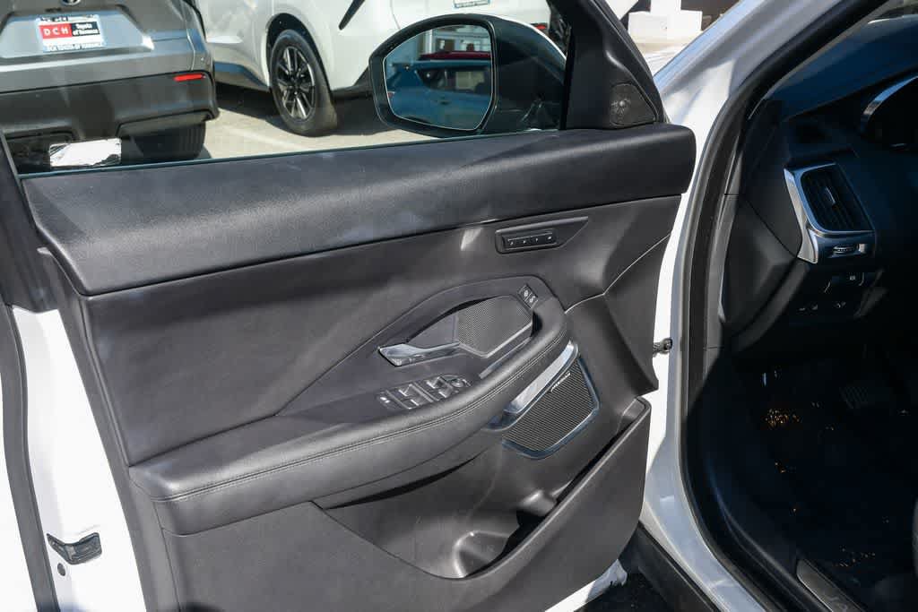 Used 2020 Jaguar E-PACE SE AWD/4WD image 32