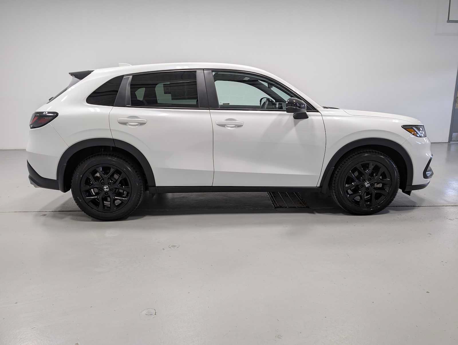 Certified 2024 Honda HR-V Sport image 7