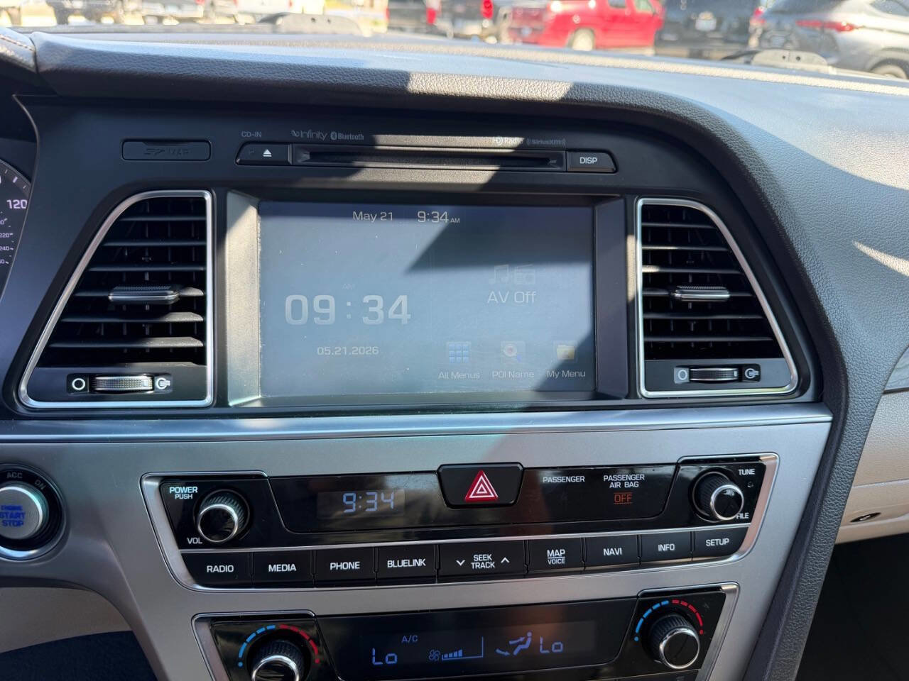 Used 2015 Hyundai Sonata Limited w/ Option Group 06 FWD image 11