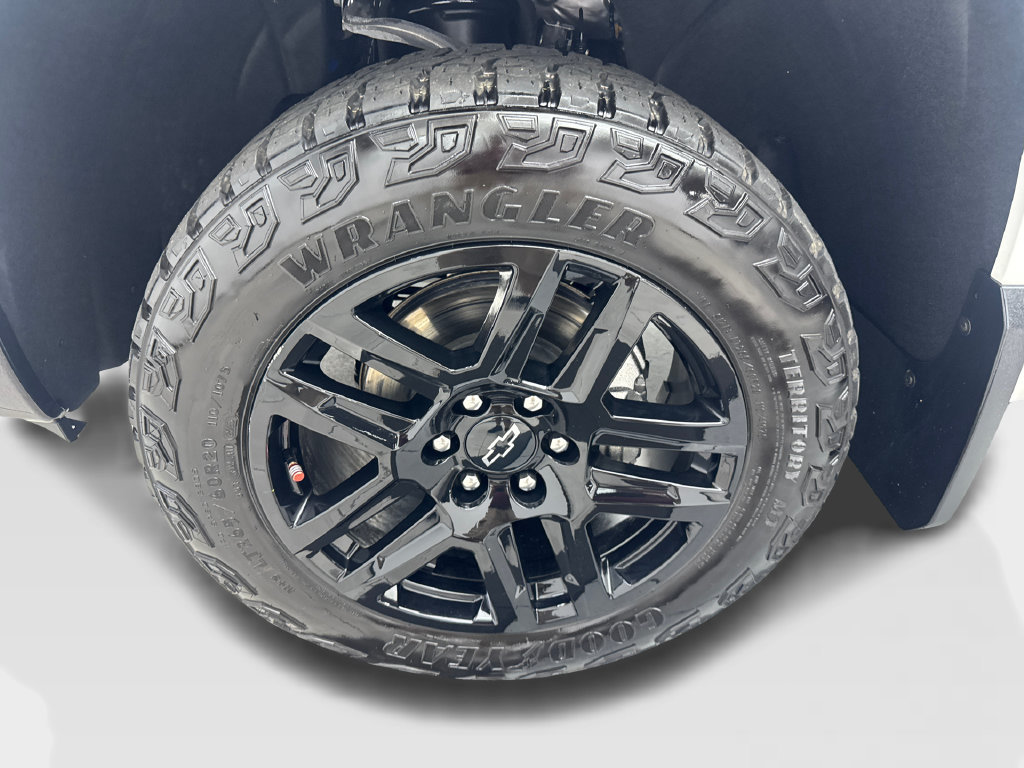 Used 2024 Chevrolet Silverado 1500 Custom Trail Boss AWD/4WD image 89