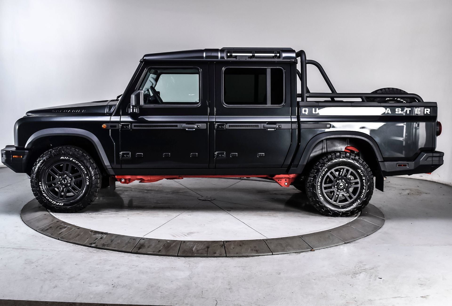 Used 2025 INEOS Grenadier AWD/4WD image 3