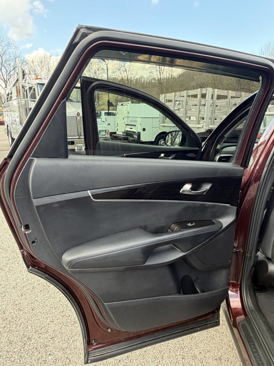 Used 2019 Kia Sorento S image 32