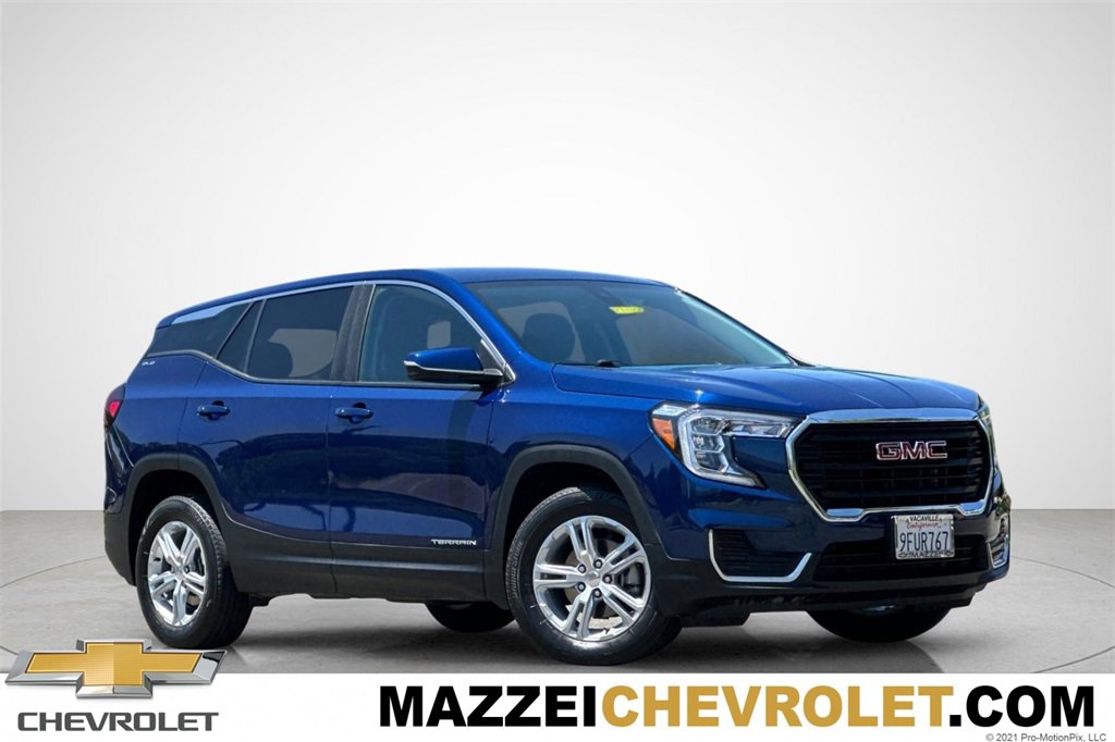Used 2022 GMC Terrain SLE w/ LPO, Floor Liner Package
