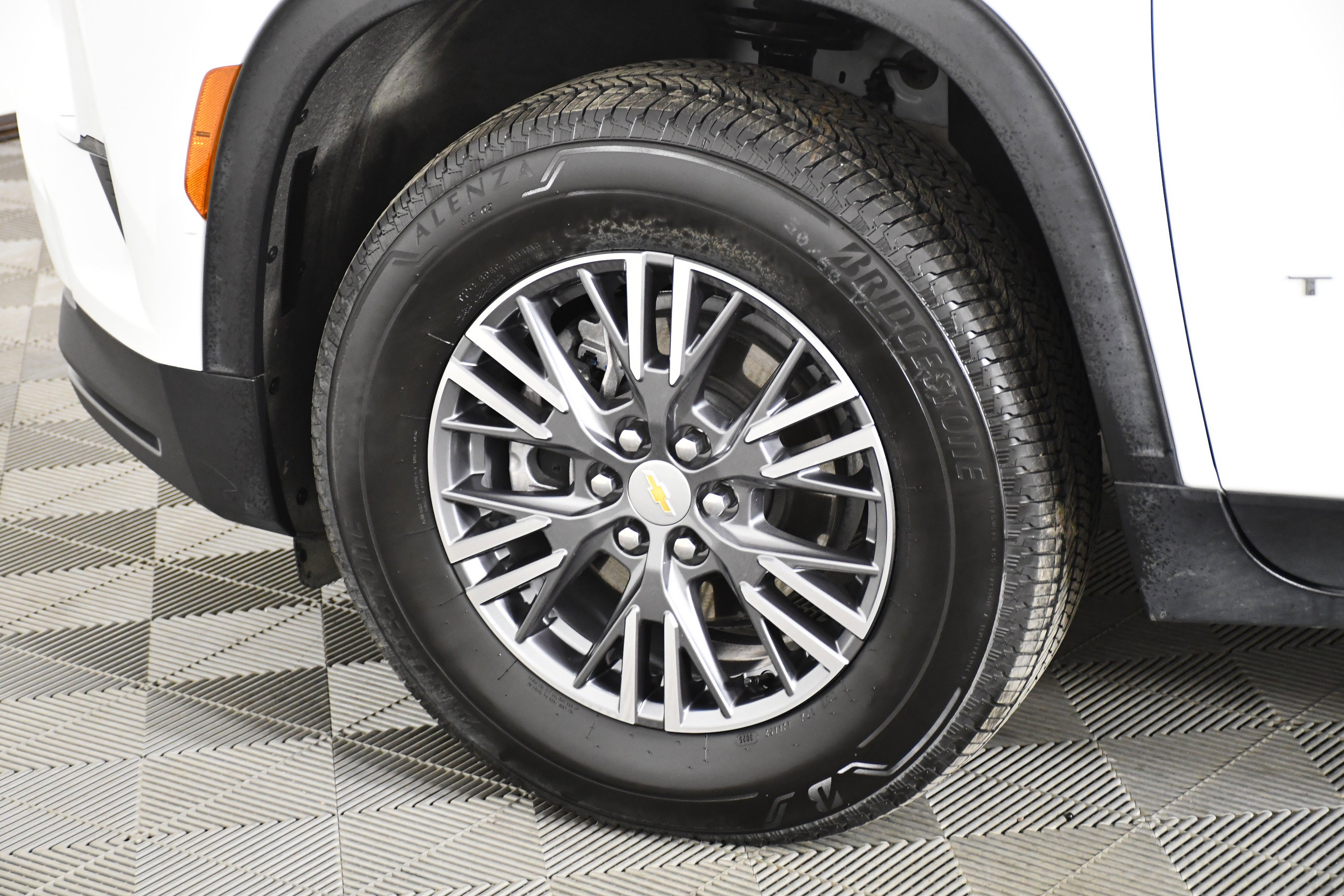 Used 2026 Chevrolet Traverse LT image 53