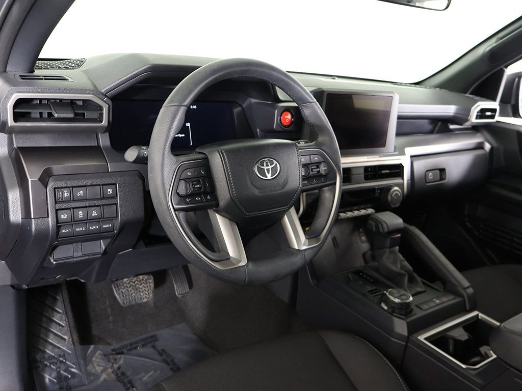 Used 2025 Toyota 4Runner TRD Off-Road AWD/4WD image 26