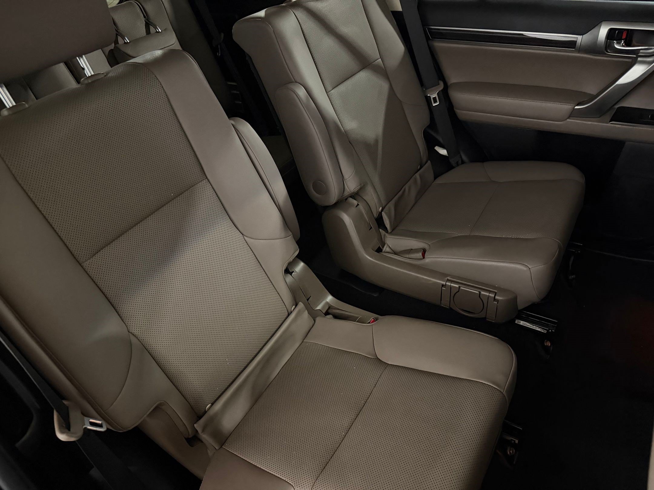 Used 2023 Lexus GX 460 Premium AWD/4WD image 44