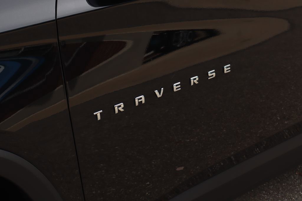 Used 2023 Chevrolet Traverse LT FWD image 9