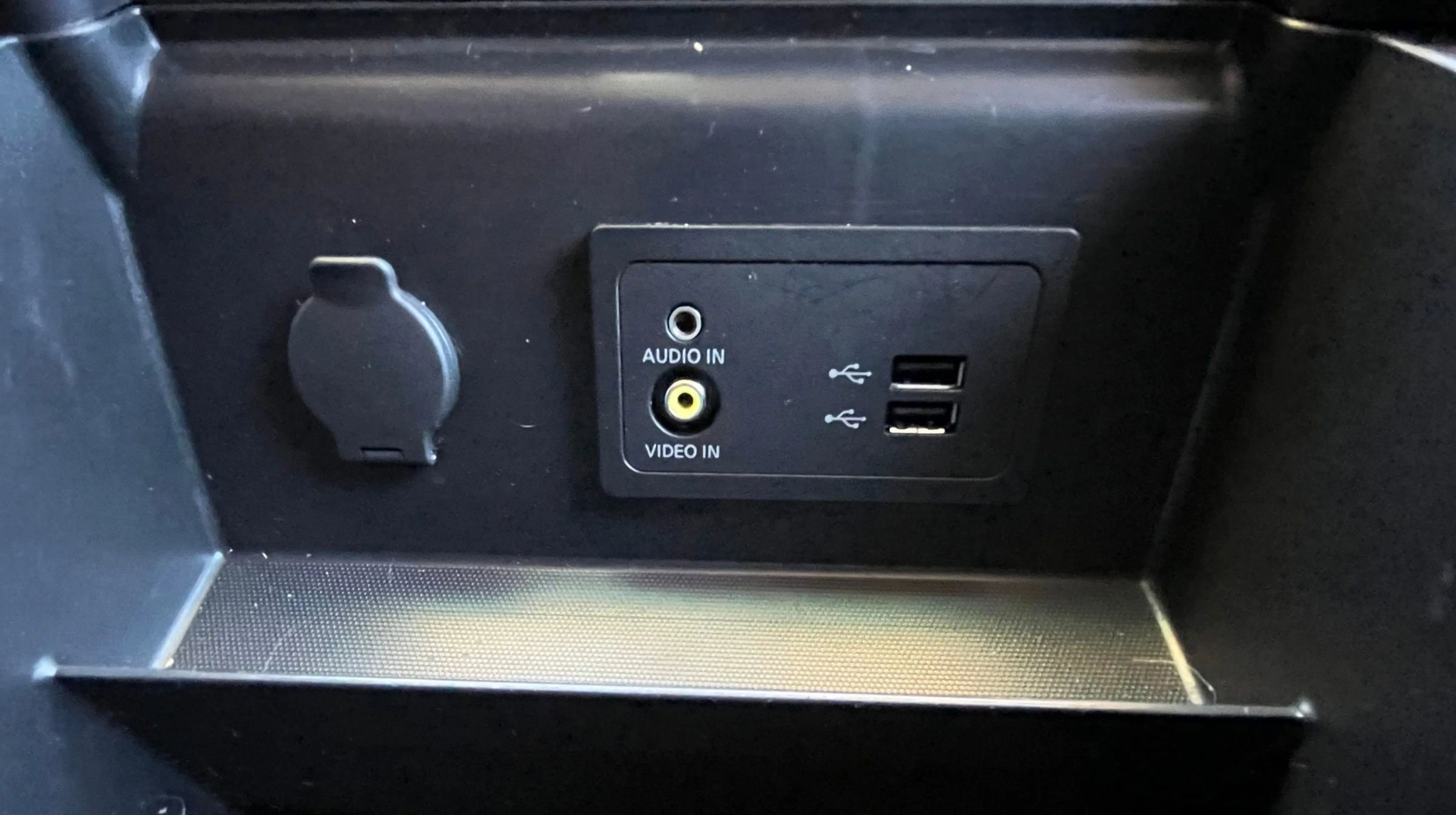 Used 2017 Nissan Pathfinder SV w/ Trailer Tow Package image 25