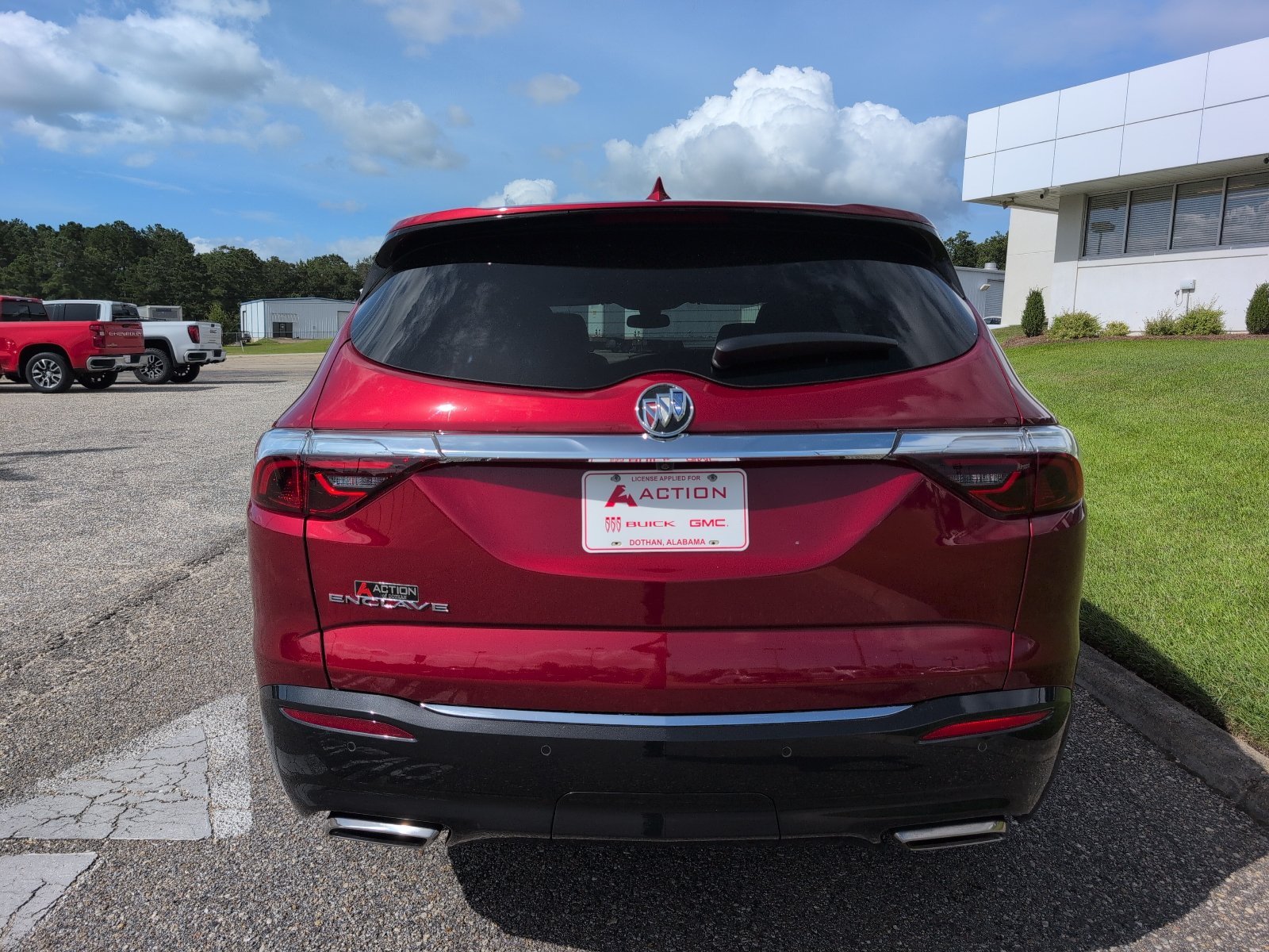 Used 2023 Buick Enclave Essence w/ Experience Buick Package FWD image 3