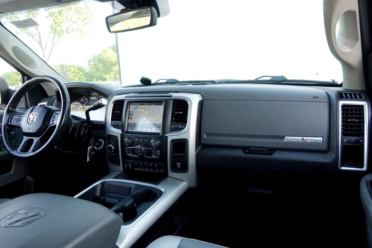 Used 2017 RAM 2500 Lone Star image 32