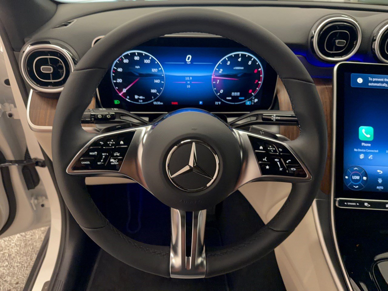 Used 2027 Mercedes-Benz GLC 300 image 10