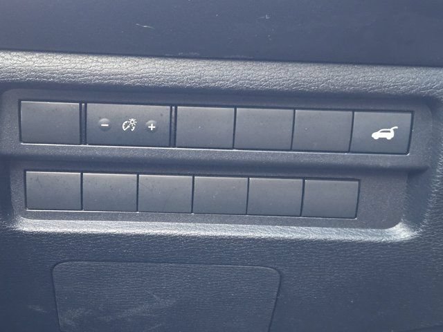 Used 2023 Mitsubishi Outlander SEL AWD/4WD image 22
