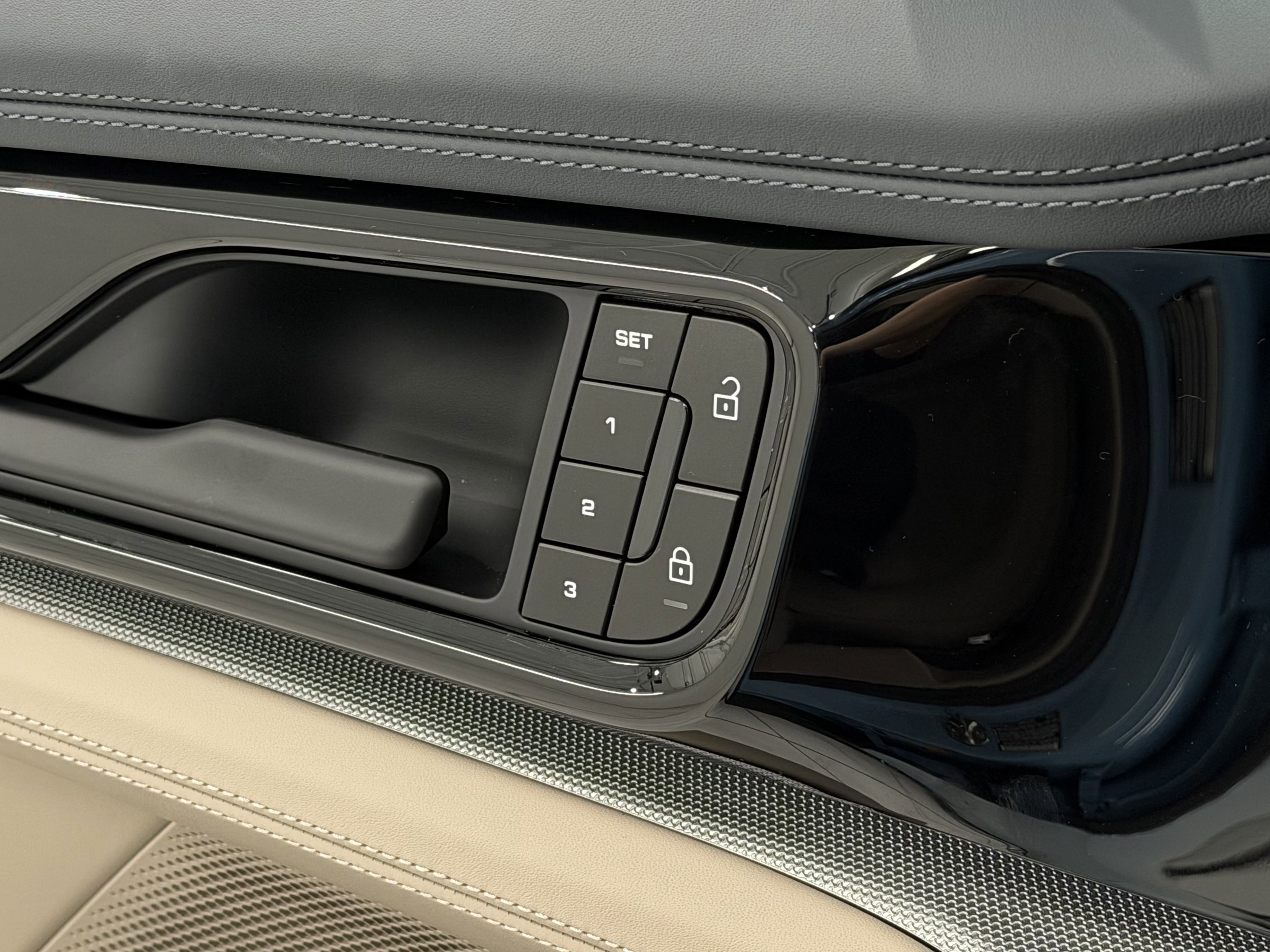 New 2026 Porsche Panamera 4 image 29
