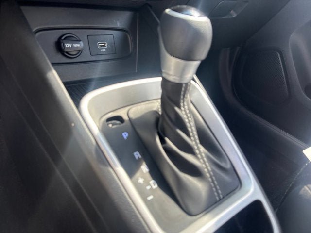 Used 2021 Hyundai Venue SE FWD image 15