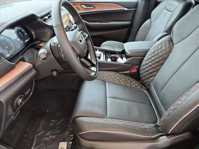 New 2027 Jeep Grand Cherokee Summit AWD/4WD image 4