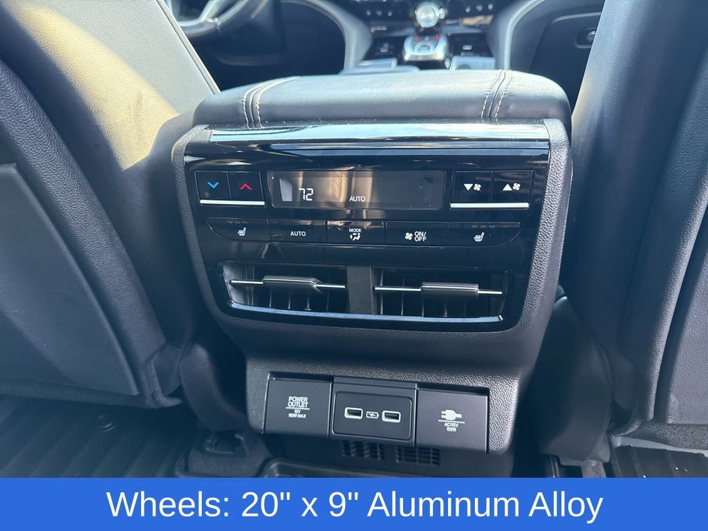 Used 2023 Acura MDX SH-AWD w/ Advance Package image 16