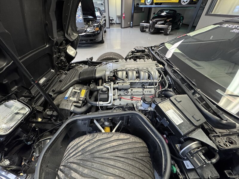 Used 1991 Chevrolet Corvette ZR-1 RWD image 9