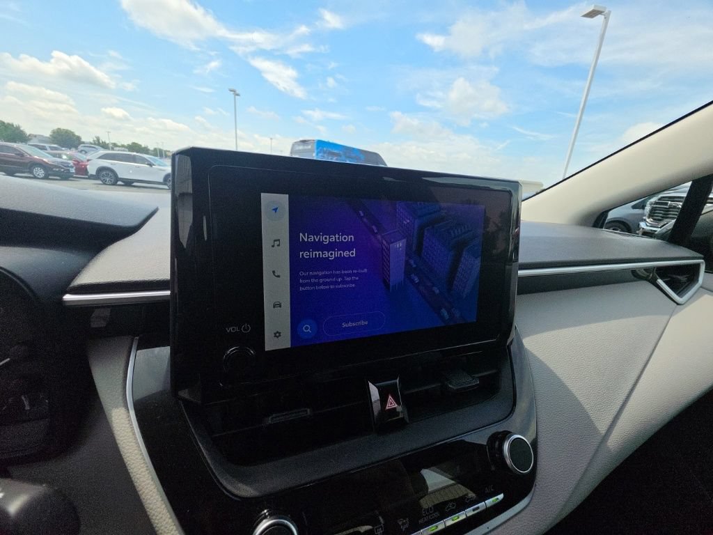 Used 2023 Toyota Corolla LE FWD image 18